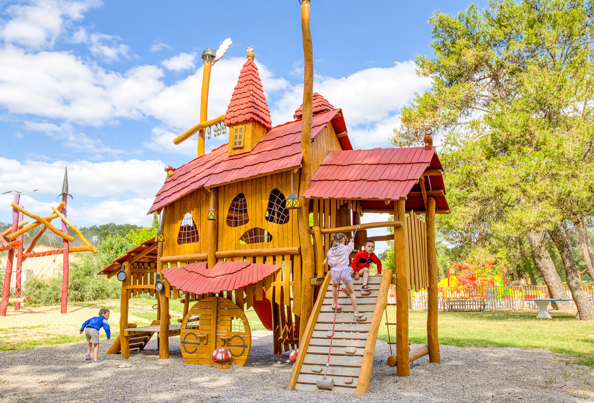 slider_02_monte_cristo_aire_de_jeux-82590337_0.jpg
