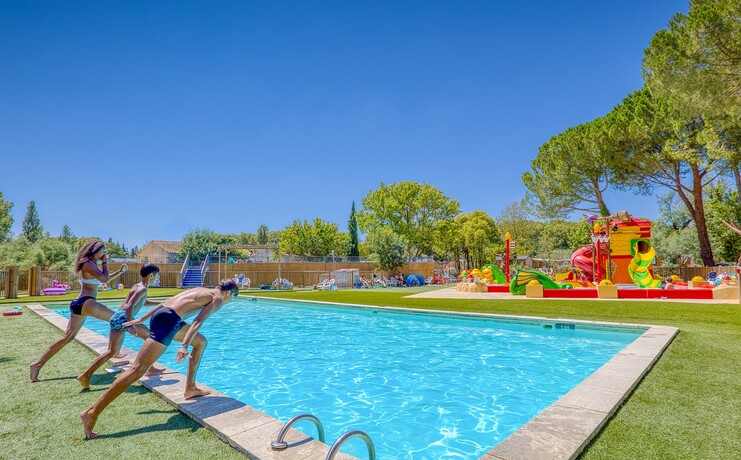 slider_07_monte_cristo_piscine-82590339_0.jpg
